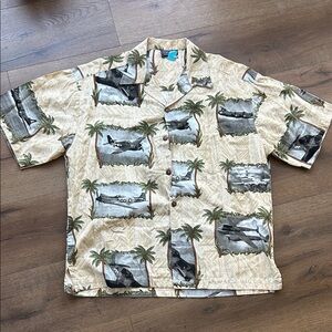 Vintage B-52  Bomber Airplane Print Hawaiian Shirt !! Medium
